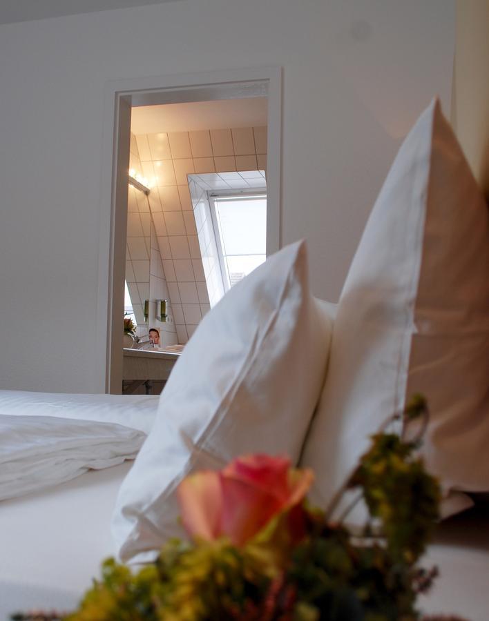 Alt Warburg Hotel Buitenkant foto