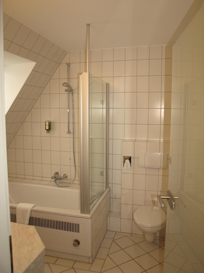 Alt Warburg Hotel Buitenkant foto