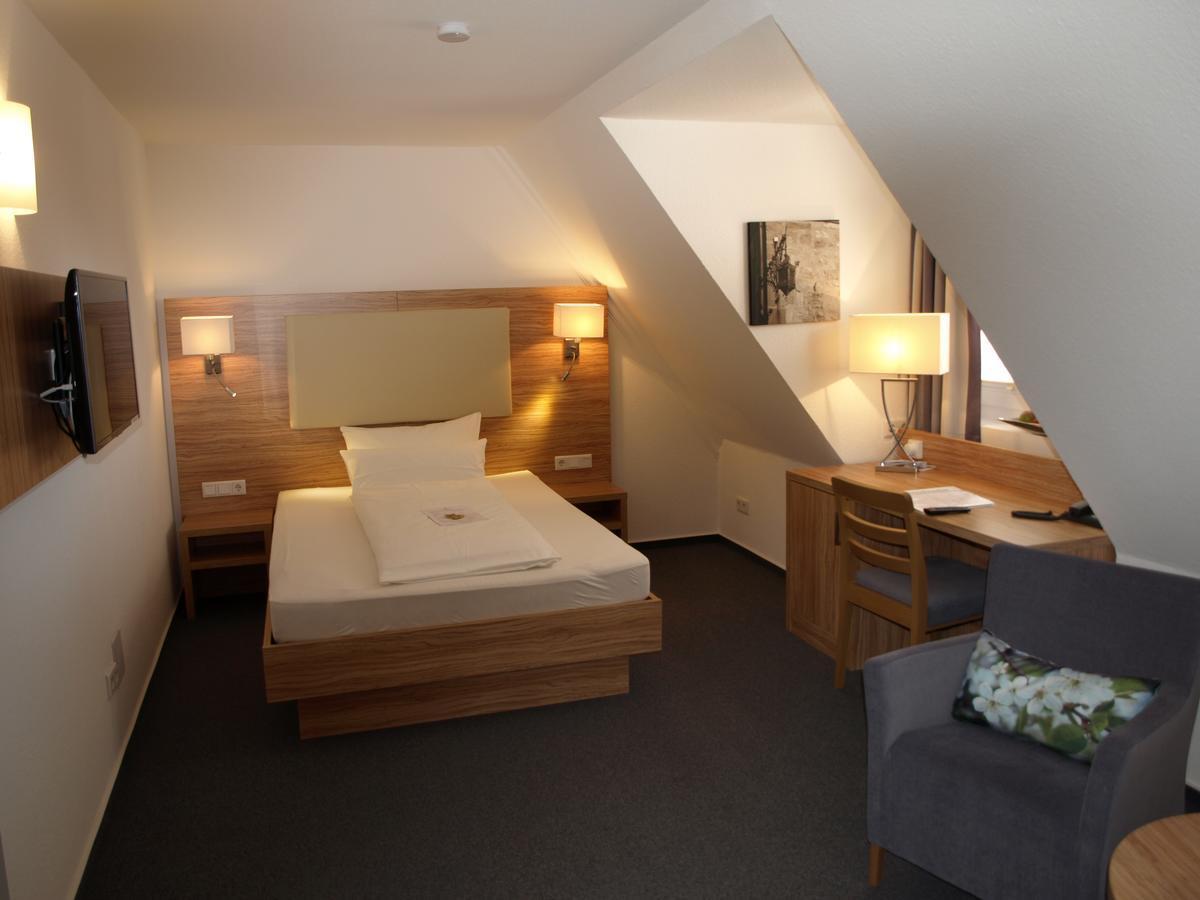 Alt Warburg Hotel Buitenkant foto