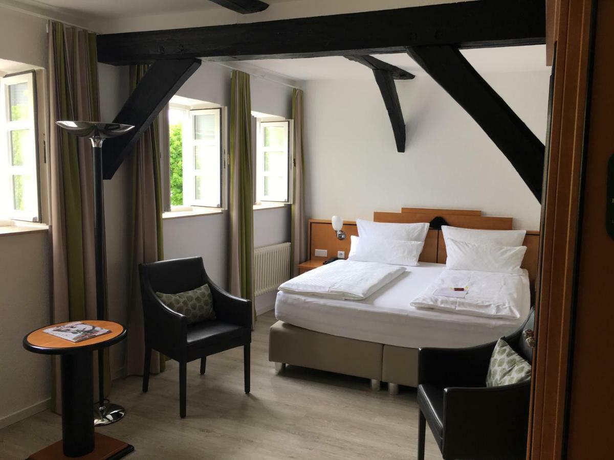Alt Warburg Hotel Buitenkant foto