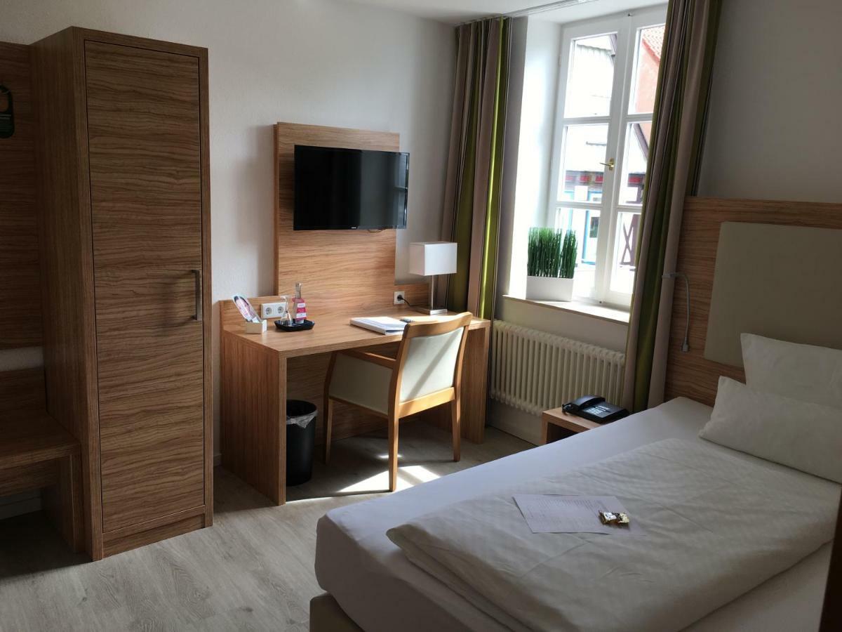 Alt Warburg Hotel Buitenkant foto